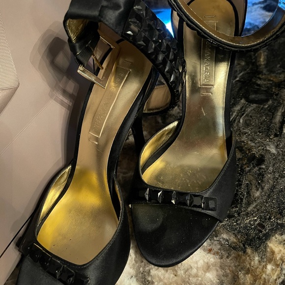 Black Silk and stone high heel shoes - Picture 6 of 7